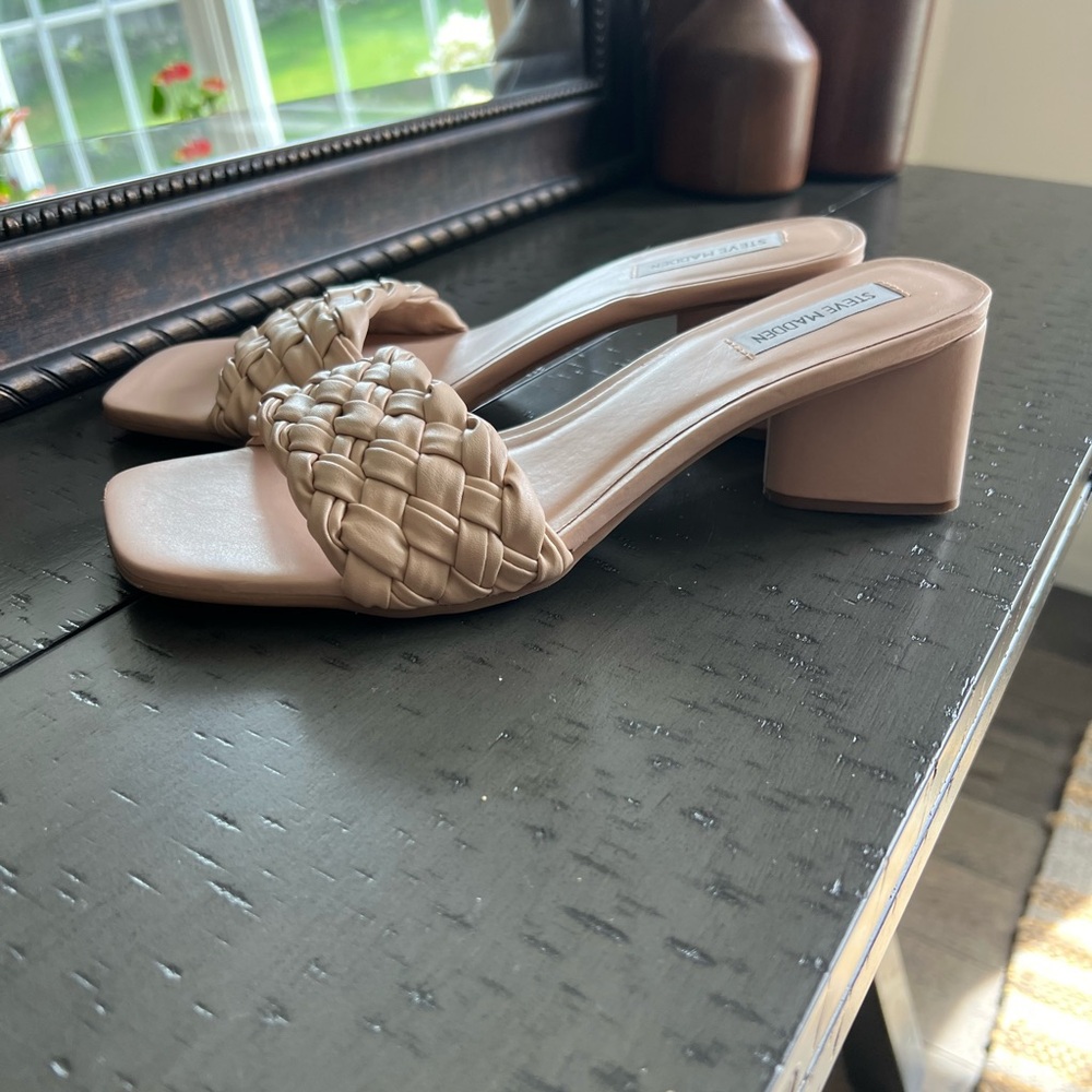 Steve Madden 9.5 nude heeled sandals - Picture 6 of 6